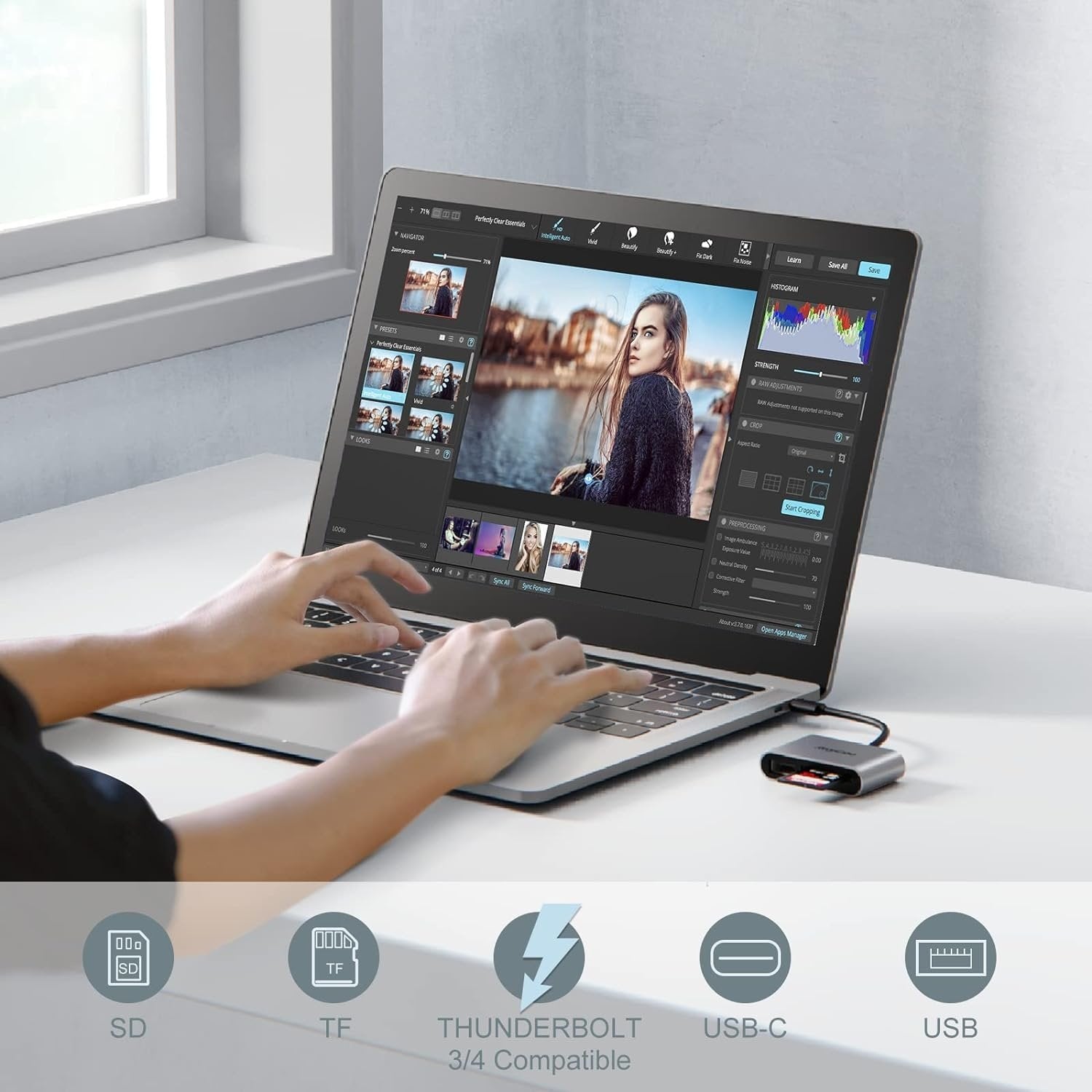 NÖRDIC USB-C kortlæser 2 slot SD, MicroSD, 1xUSB-A UHS-I