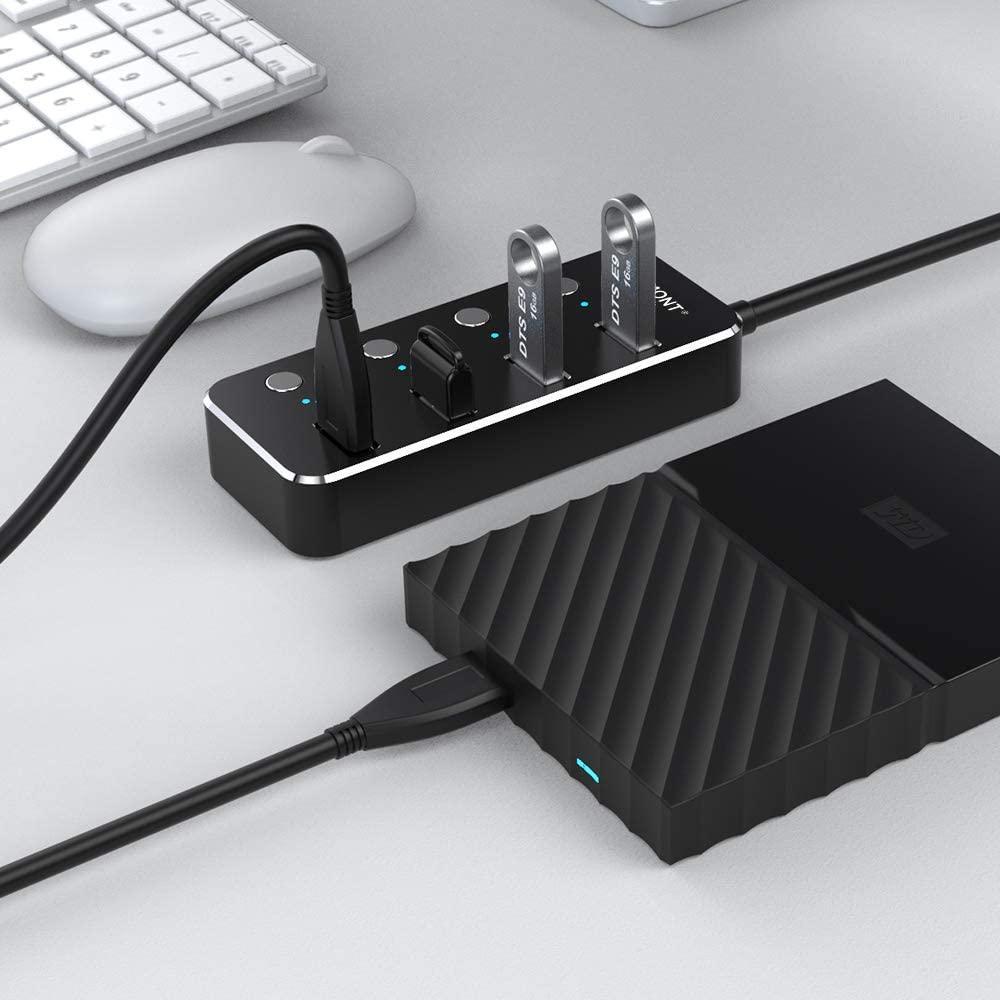 NÖRDIC drevet 4-ports hub USB 3.0 5Gbps med individuell bryter 25 cm kabel aluminium svart med strømforsyning