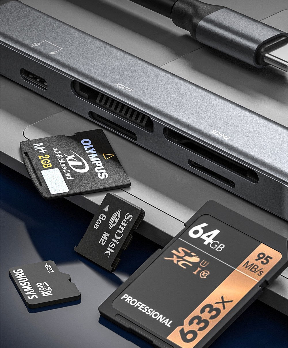 NÖRDIC USB-C Kortlæser 4 Slots SD, MicroSD, MS, M2 1xUSB-C 1xUSB-A UHS-I